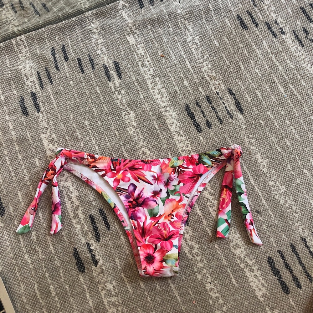 Pink flower tie bottoms
